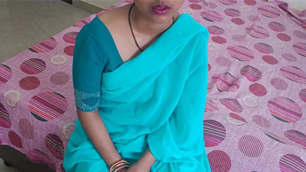 Blue saree wali bhabhi got fucked in missionary pose